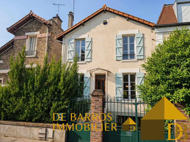 Maison traditionnelle - 90 m² - 6 pièces