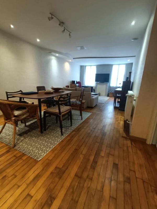 Appartement - 75 m² - 5 pièces