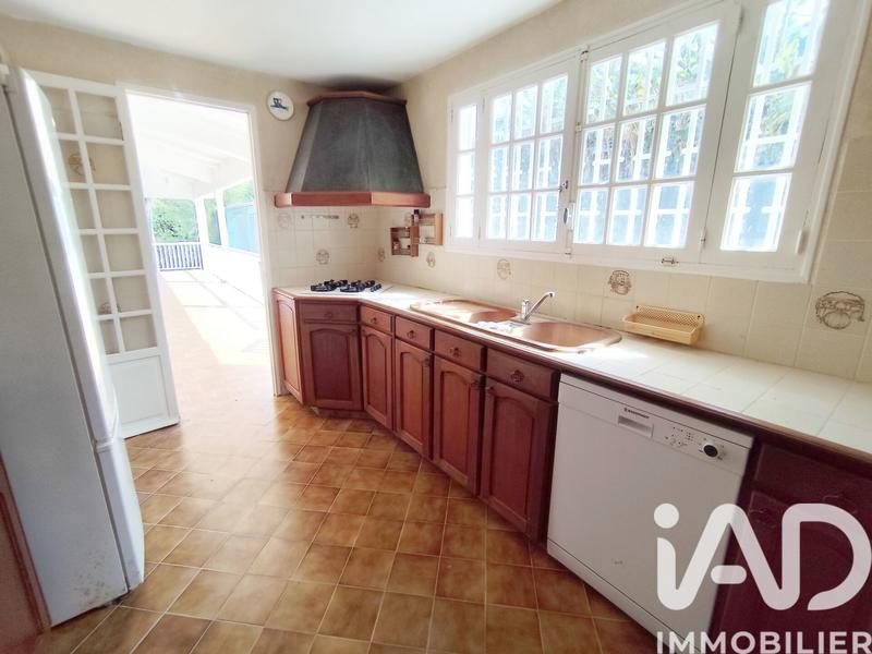 Maison - 170 m² - 6 pièces