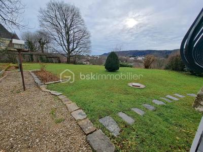 Maison - 160 m² - 9 pièces