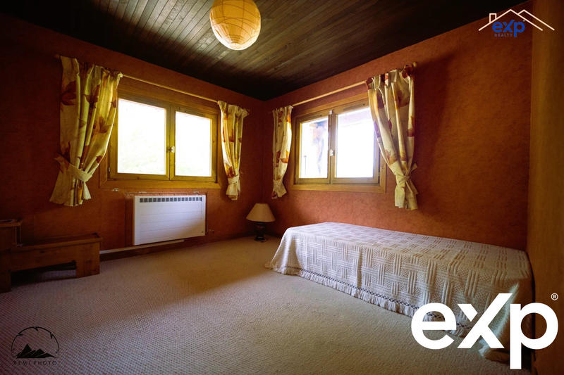 Villa - 174 m² - 8 pièces