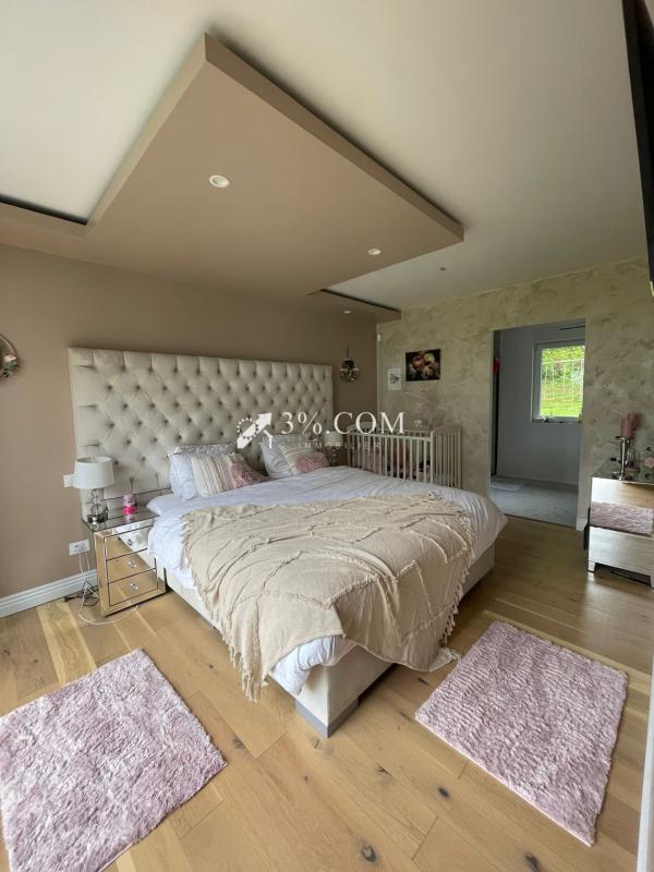 Villa - 179 m² - 6 pièces