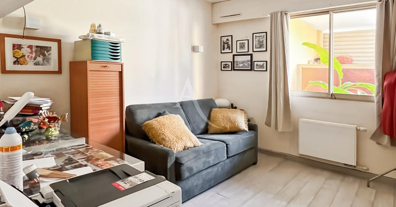 Appartement - 93 m² - 4 pièces