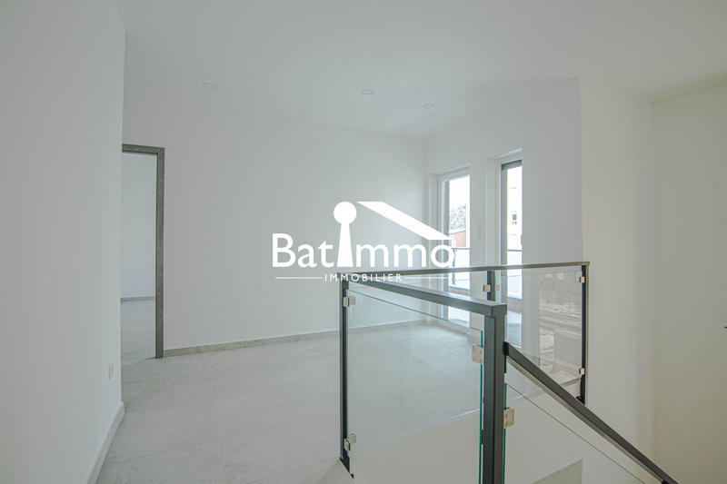 Maison contemporaine - 150 m² - 6 pièces