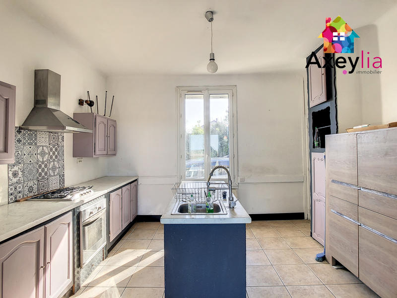 Maison - 110 m² - 4 pièces