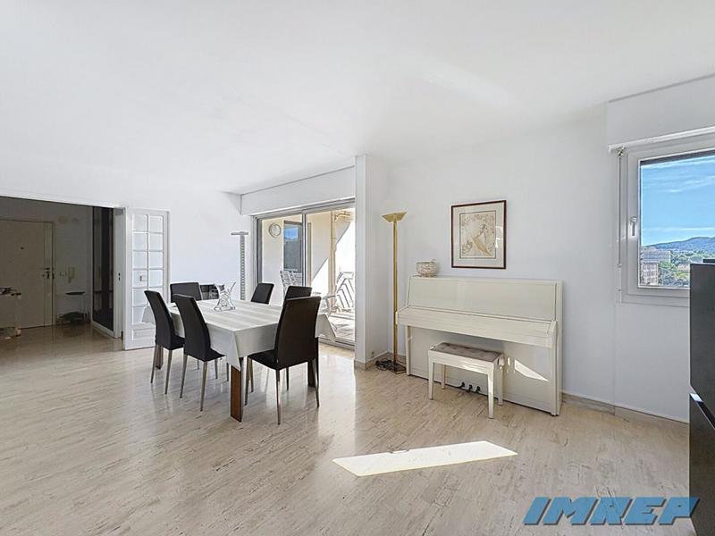 Appartement - 108 m² - 4 pièces