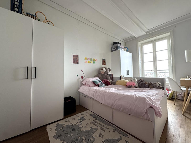 Appartement - 221 m² - 8 pièces