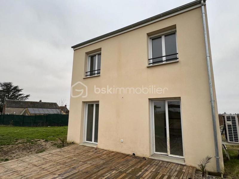 Maison - 95 m² - 5 pièces