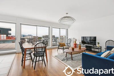 Chambre - 13 m² - 1 pièce