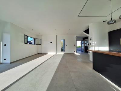 Maison contemporaine - 150 m² - 6 pièces