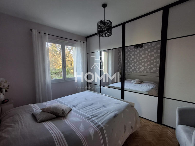 Maison traditionnelle - 140 m² - 6 pièces