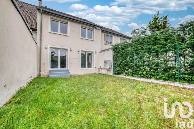 Maison - 98 m² - 4 pièces