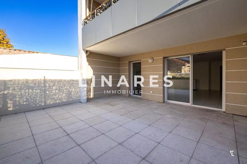 Appartement - 92 m² - 4 pièces