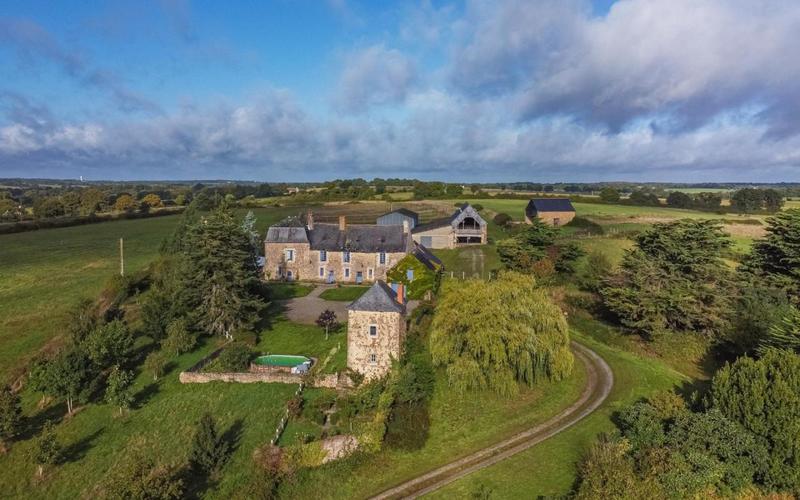 Manoir - 295 m² - 9 pièces