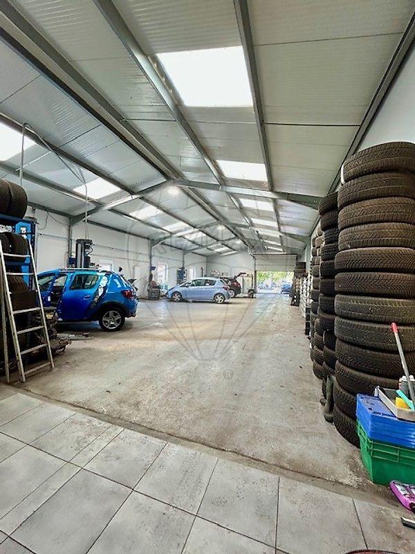 Local commercial - 320 m² - 3 pièces