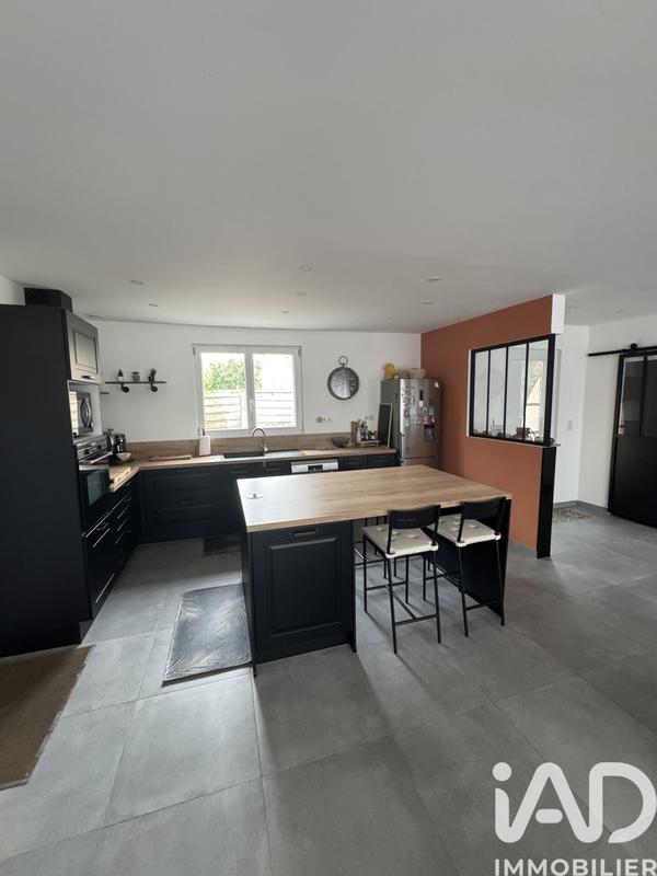 Maison - 96 m² - 4 pièces