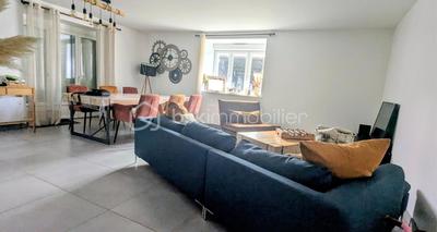 Maison en pierre - 87 m² - 4 pièces