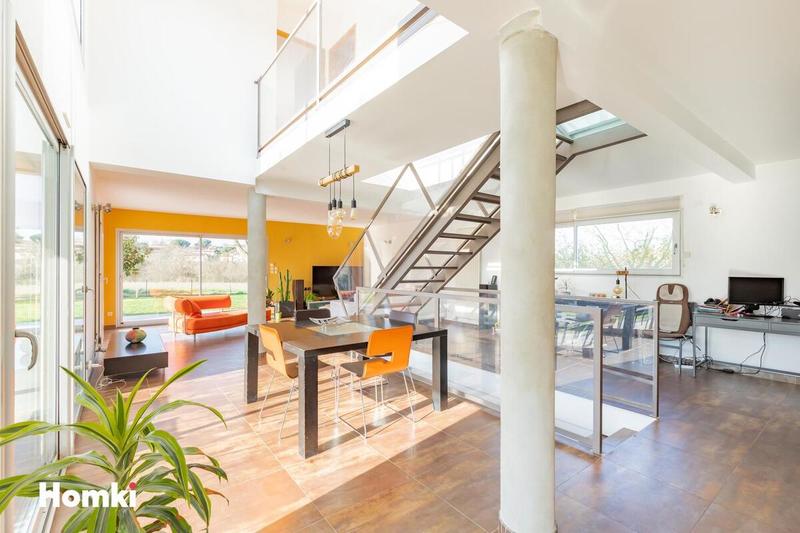 Maison - 160 m² - 5 pièces