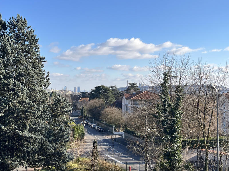 Appartement - 120 m² - 5 pièces