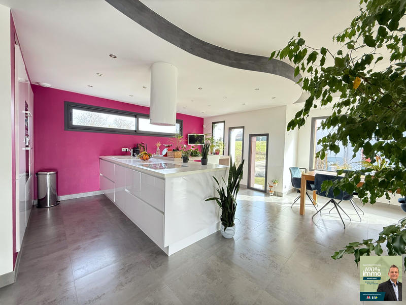 Maison - 152 m² - 6 pièces