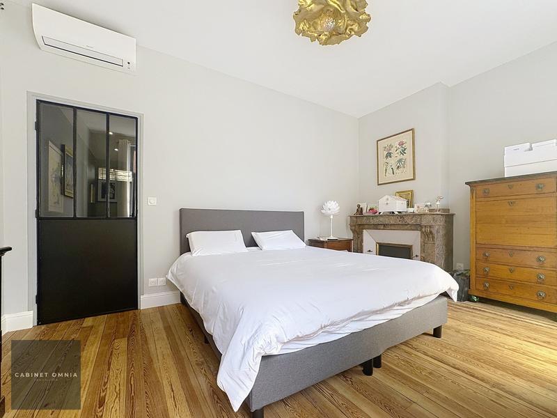 Appartement - 89 m² - 3 pièces