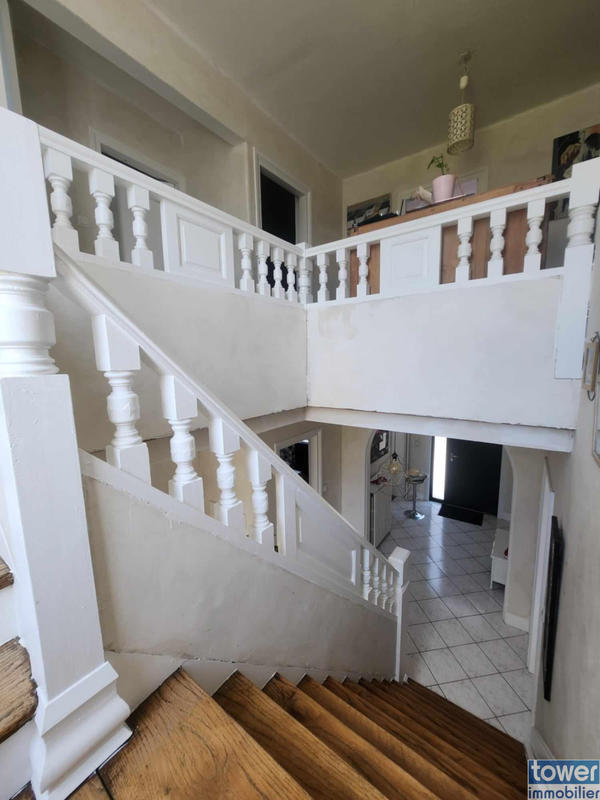 Maison - 185 m² - 7 pièces