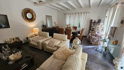 Maison - 198 m² - 7 pièces