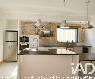 Maison - 202 m² - 7 pièces