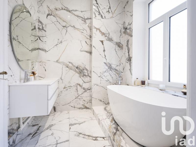 Appartement - 208 m² - 6 pièces