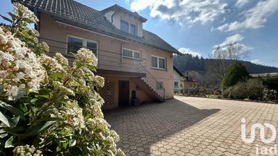 Maison - 195 m² - 5 pièces