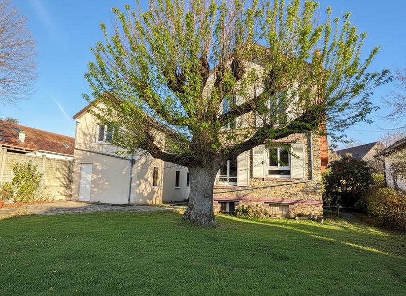 Maison - 115 m² - 6 pièces