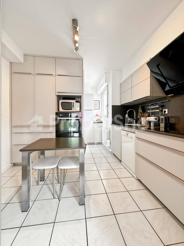 Appartement - 115 m² - 4 pièces