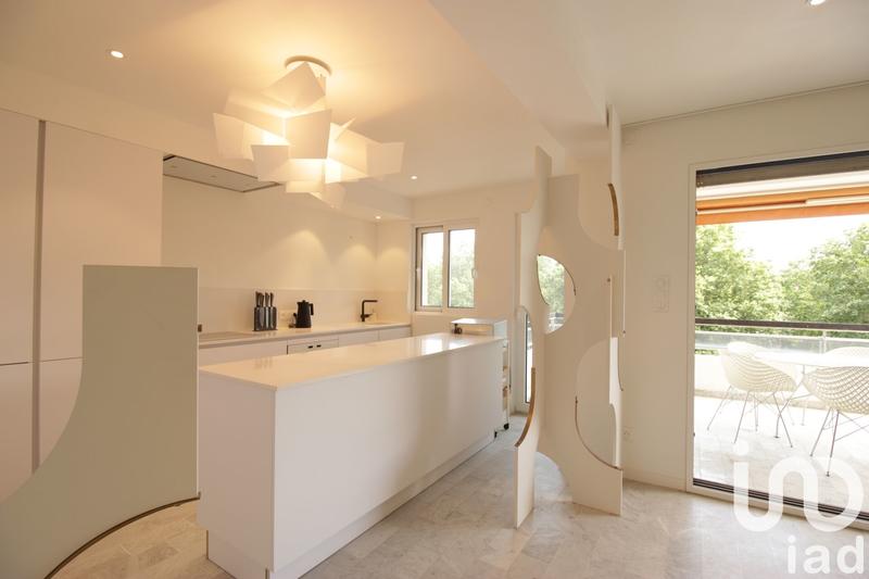 Appartement - 85 m² - 3 pièces