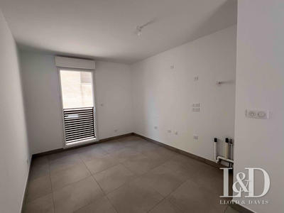 Appartement - 76 m² - 3 pièces