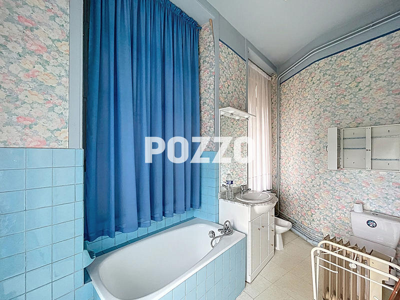 Maison - 134 m² - 9 pièces