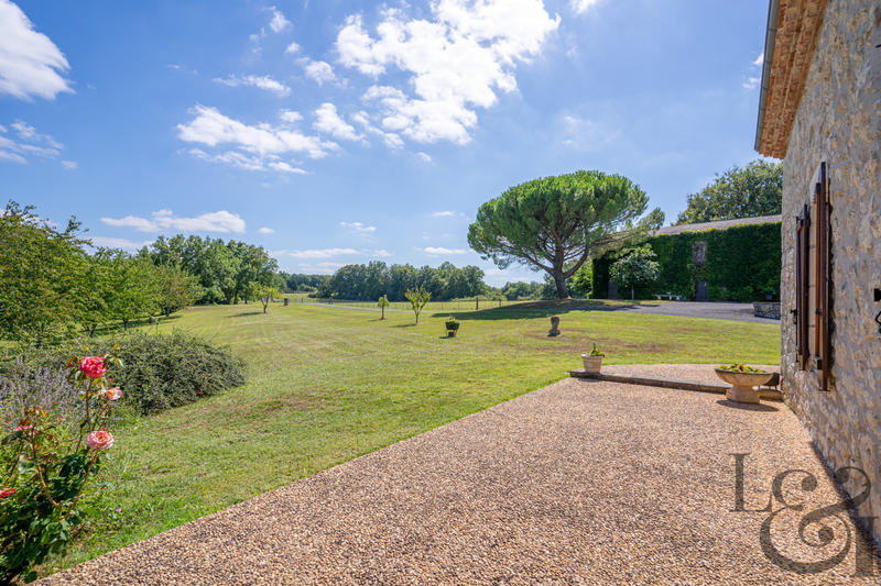 Maison - 190 m² - 7 pièces