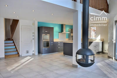 Maison - 163 m² - 5 pièces