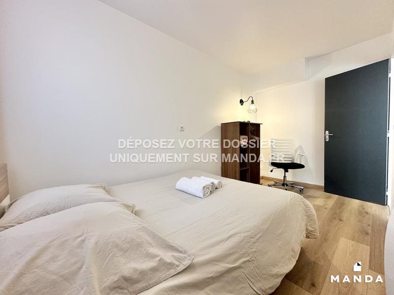Chambre - 10 m² - 4 pièces