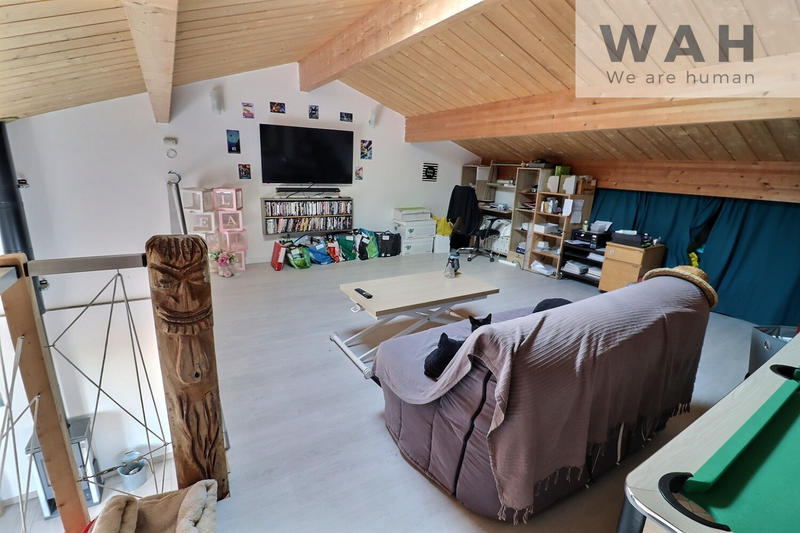 Villa - 291 m² - 9 pièces