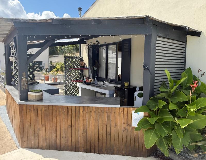 Maison - 280 m² - 15 pièces