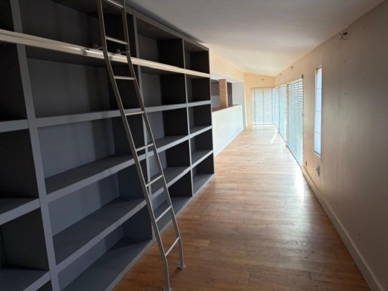 Maison - 300 m² - 7 pièces