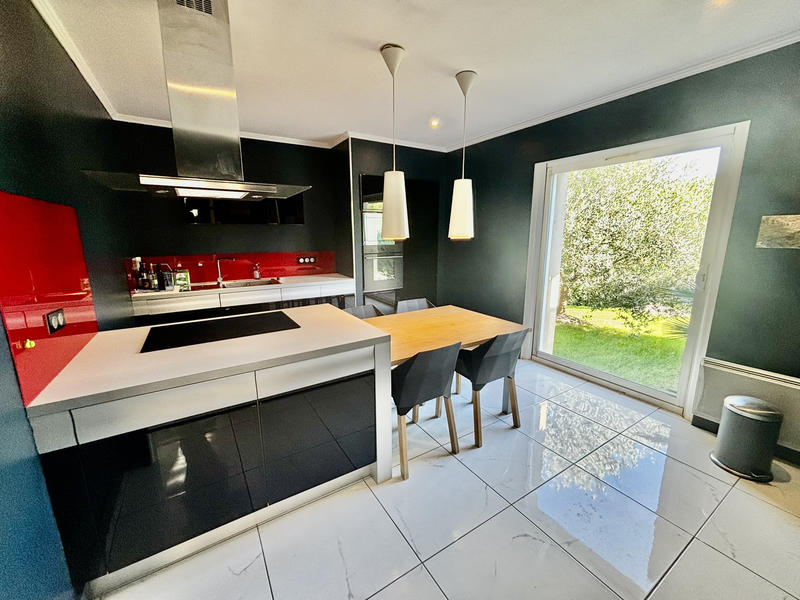 Villa - 145 m² - 5 pièces