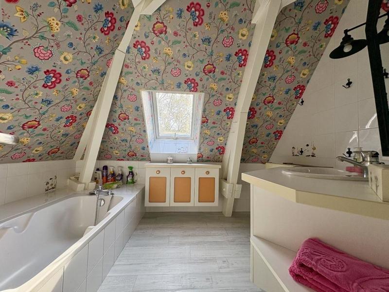 Propriété - 170 m² - 5 pièces