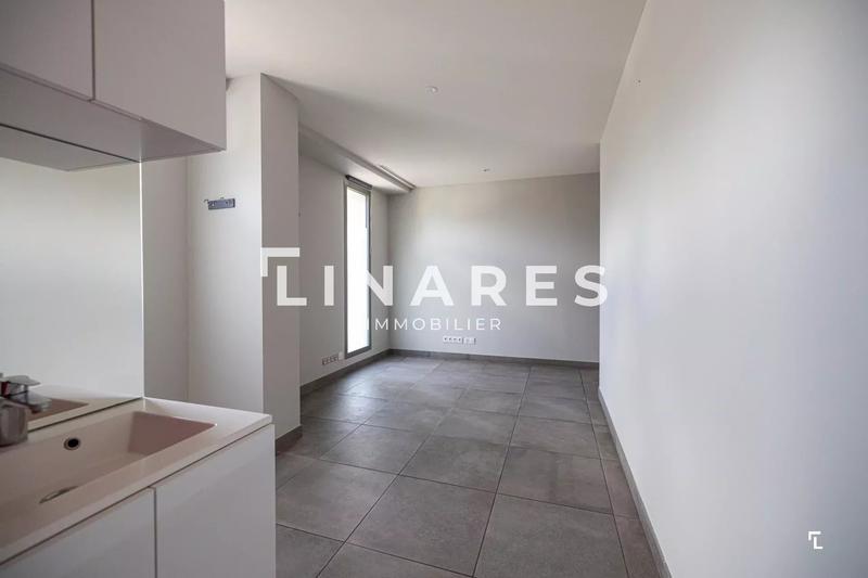 Bureau - 117 m² - 5 pièces