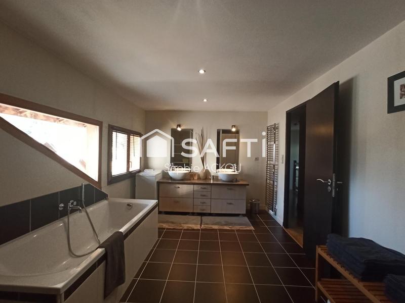 Duplex - 194 m² - 7 pièces