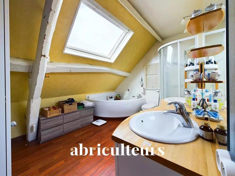 Maison - 188 m² - 6 pièces