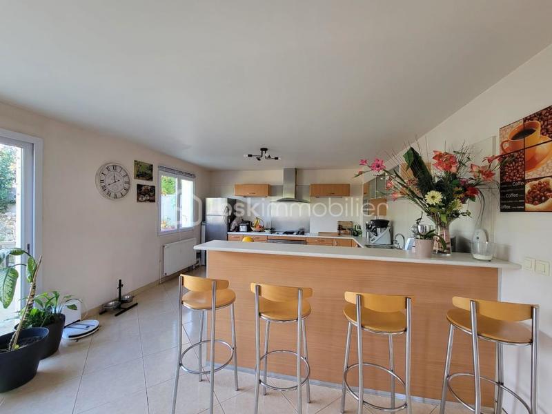 Pavillon - 168 m² - 7 pièces