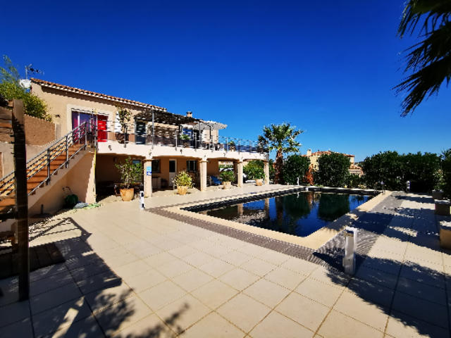 Villa - 140 m² - 6 pièces