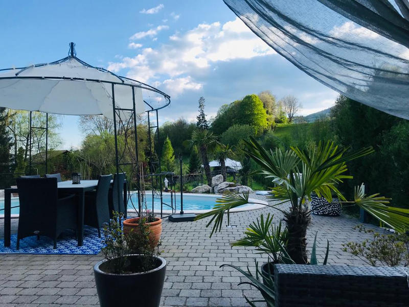 Maison - 310 m² - 8 pièces