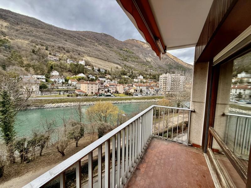 Appartement - 122 m² - 4 pièces